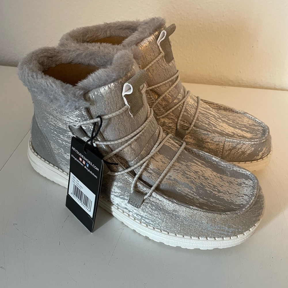 Hey Dude Women's Shimmering Silver Winter Boots